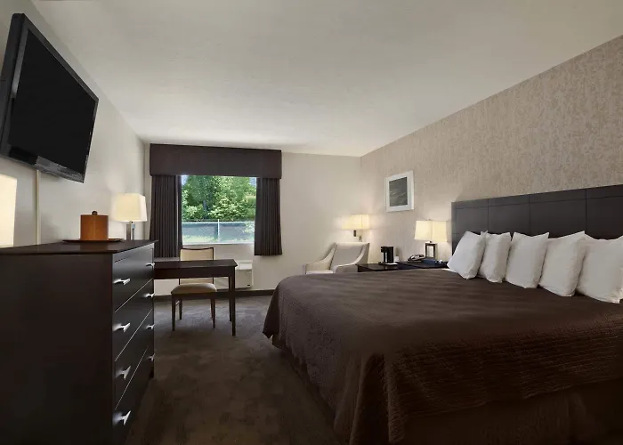 Travelodge By Wyndham Hubbard Oh
